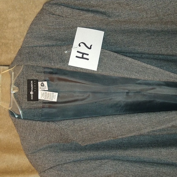 Women's blazer, size 22W by Sag Harbor - Picture 5 of 5